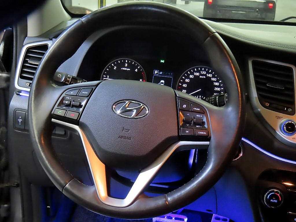 HYUNDAI Tucson - Vista 8