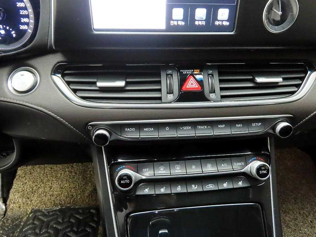 HYUNDAI Grandeur - Vista 9