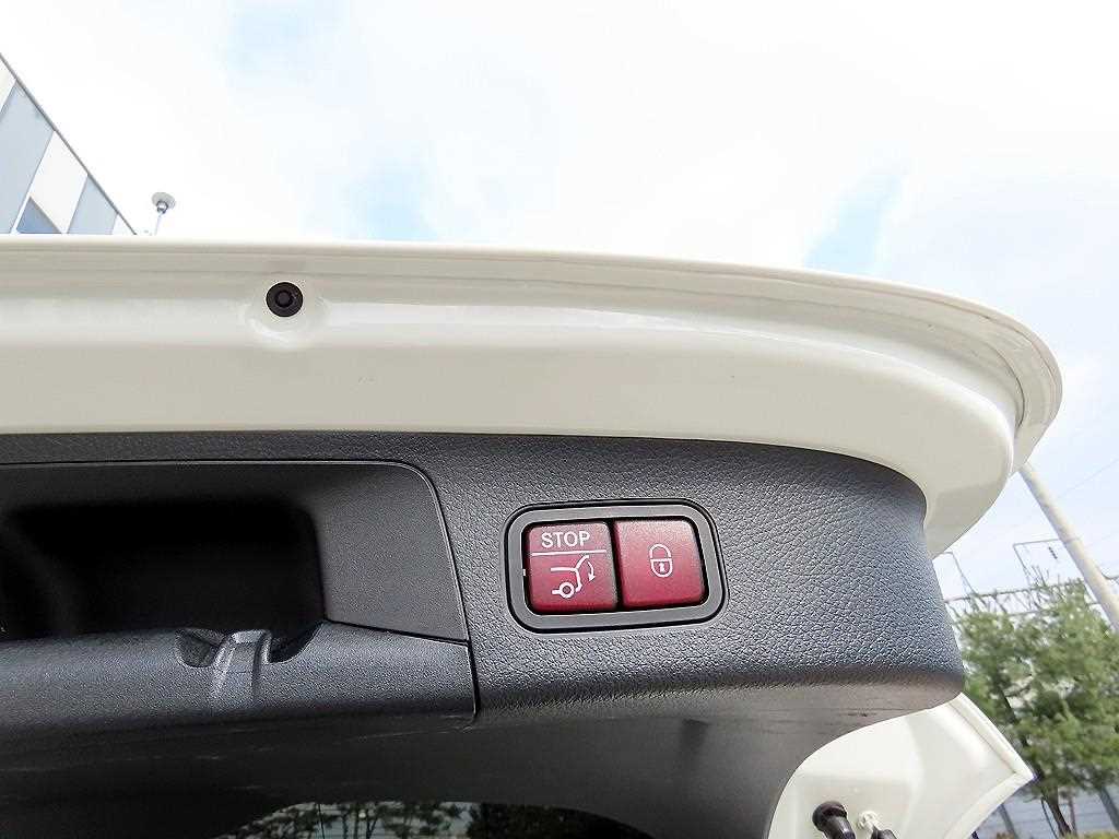 Mercedes Benz GLA Class 2020 Blanco - Importación desde Corea - HF Imports Iquique - Foto 17