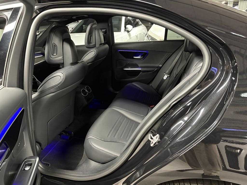 Mercedes Benz C Class 2024 Negro - Importación desde Corea - HF Imports Iquique - Foto 13