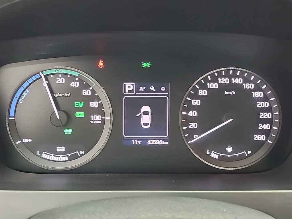 HYUNDAI Sonata - Vista 6