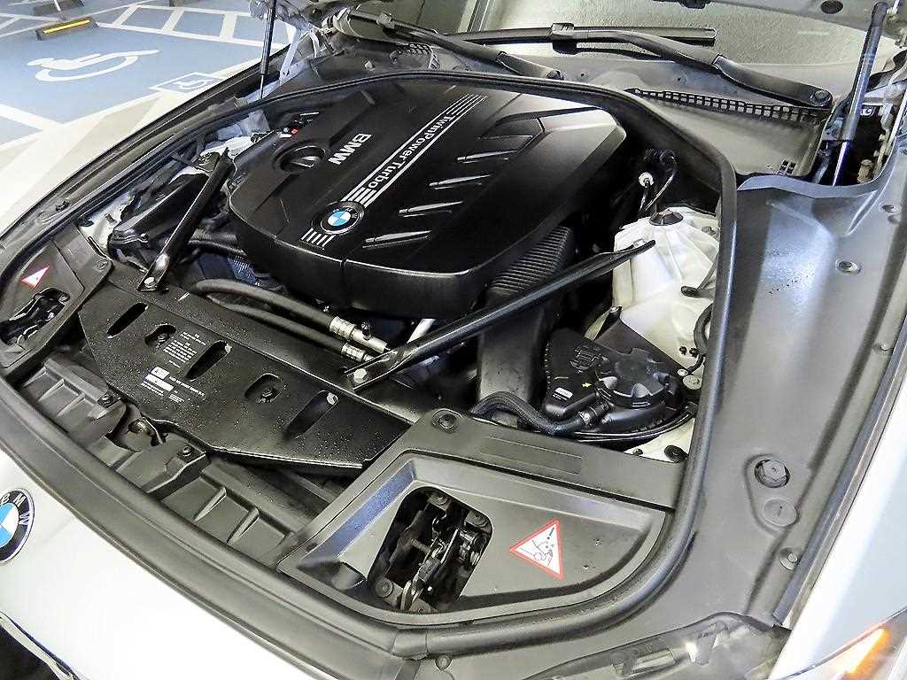 BMW 5 Series 2014 Plateado - Importación desde Corea - HF Imports Iquique - Foto 19