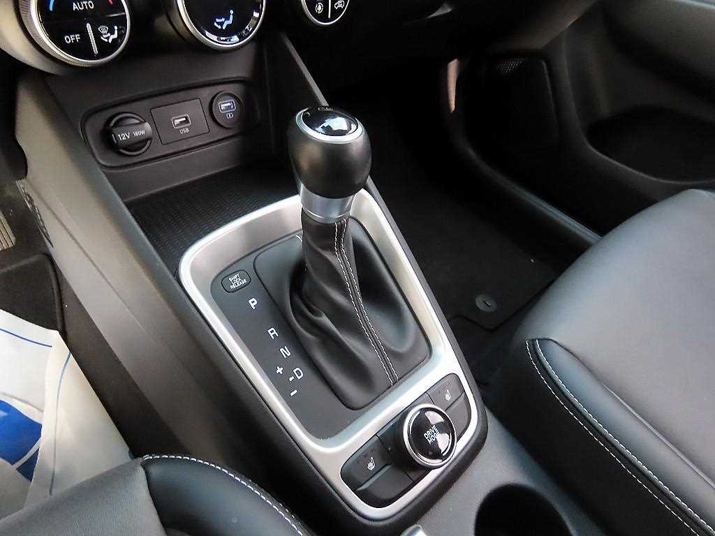 HYUNDAI Venue - Vista 10