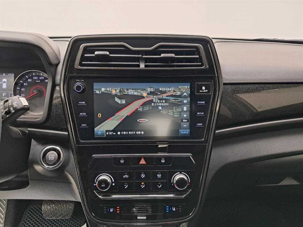 Ssangyong Tivoli - Vista 9