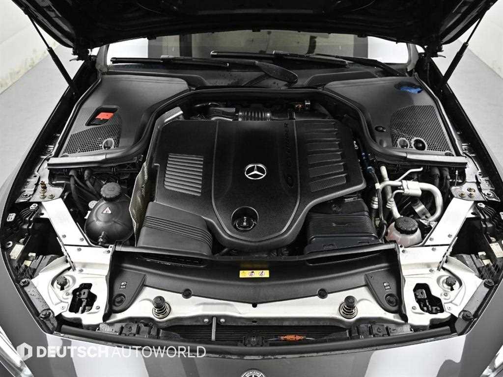 Mercedes Benz CLS Class - Vista 6