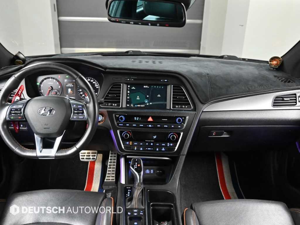 HYUNDAI Sonata - Vista 7