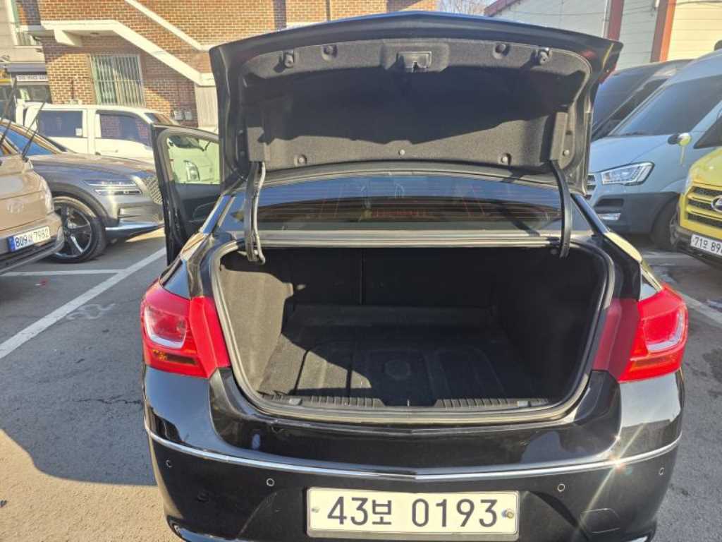 Chevrolet Cruise - Vista 7