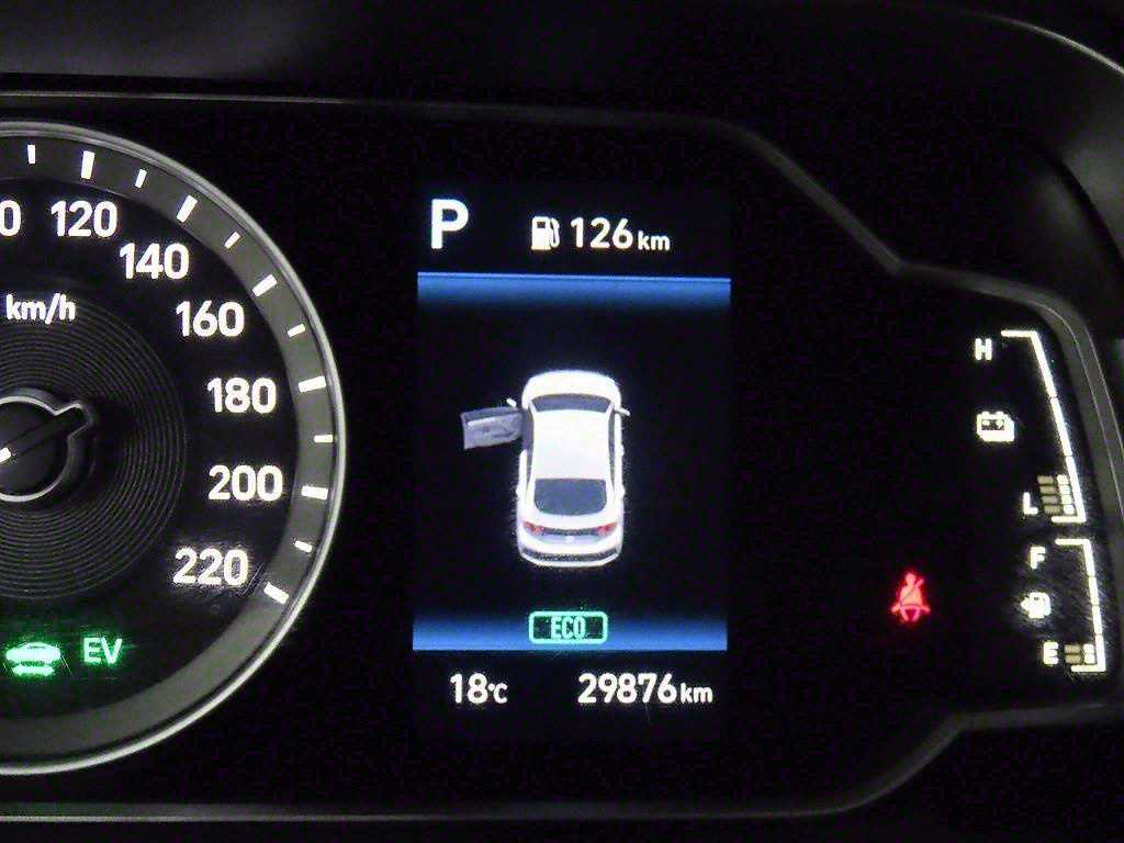 HYUNDAI Ioniq - Vista 8