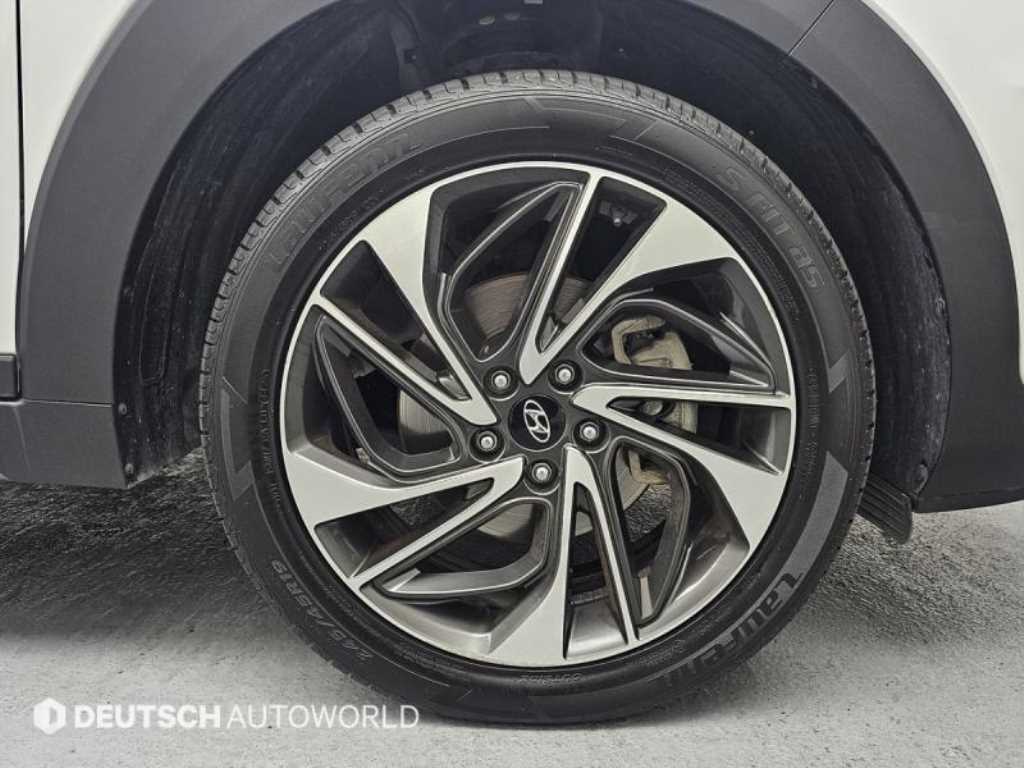 HYUNDAI Tucson - Vista 5