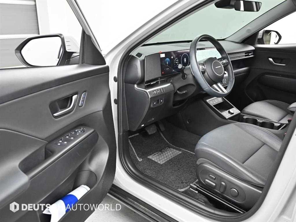 HYUNDAI Kona - Vista 11