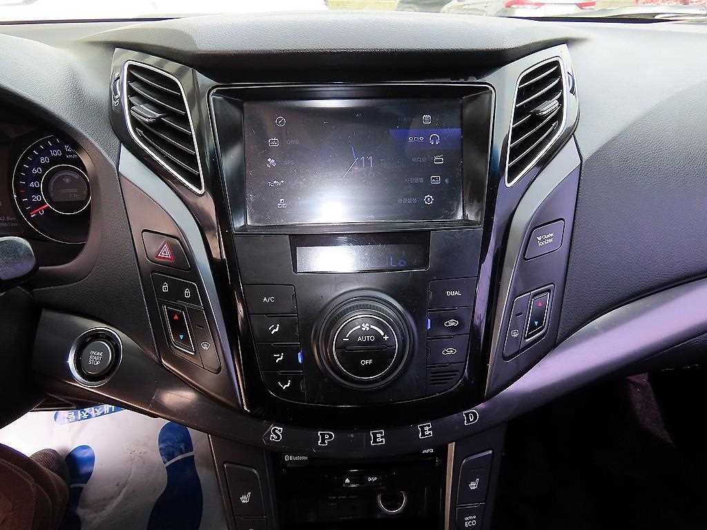 HYUNDAI i40 2012 Plateado - Importación desde Corea - HF Imports Iquique - Foto 13