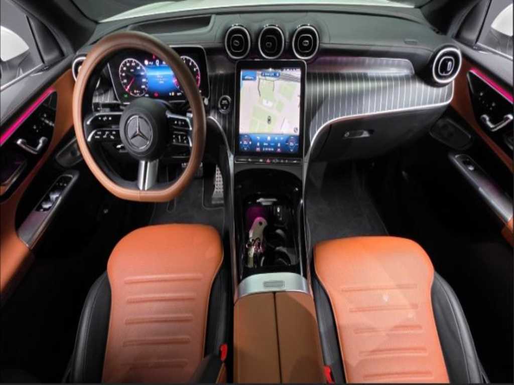 Mercedes Benz GLC Class - Vista 7