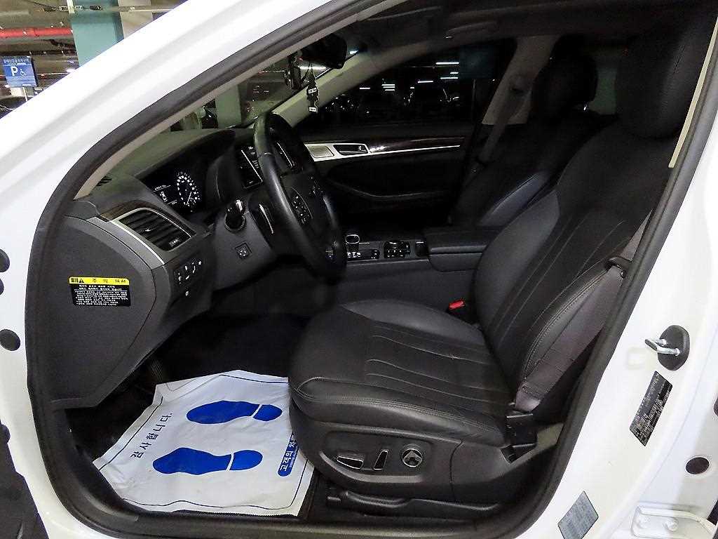 Genesis G80 - Vista 6