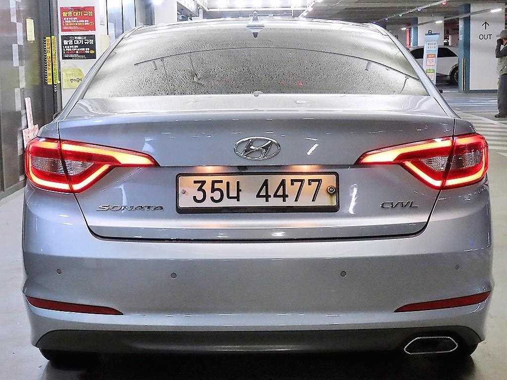 HYUNDAI Sonata - Vista 5