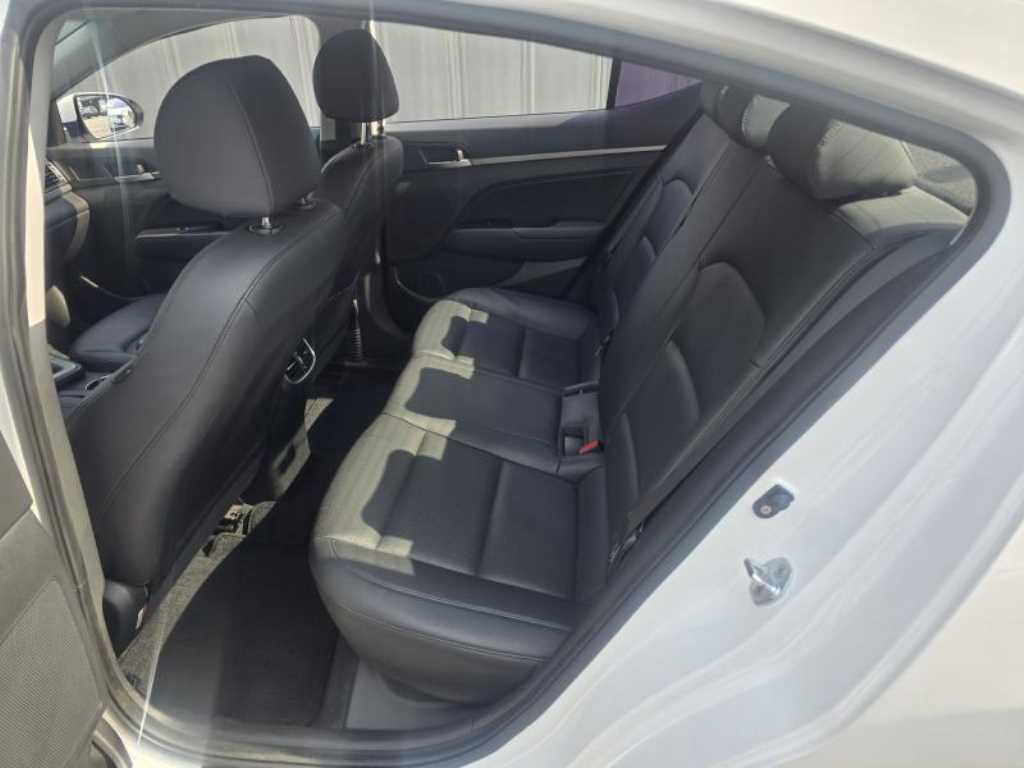 HYUNDAI Avante 2017 Blanco - Importación desde Corea - HF Imports Iquique - Foto 14