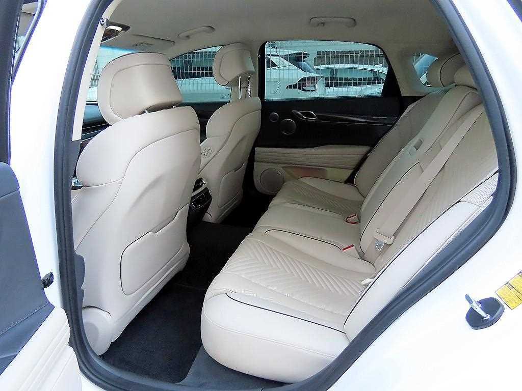 Genesis G80 - Vista 6