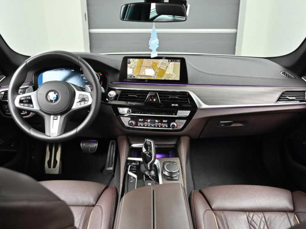 BMW 5 Series - Vista 7