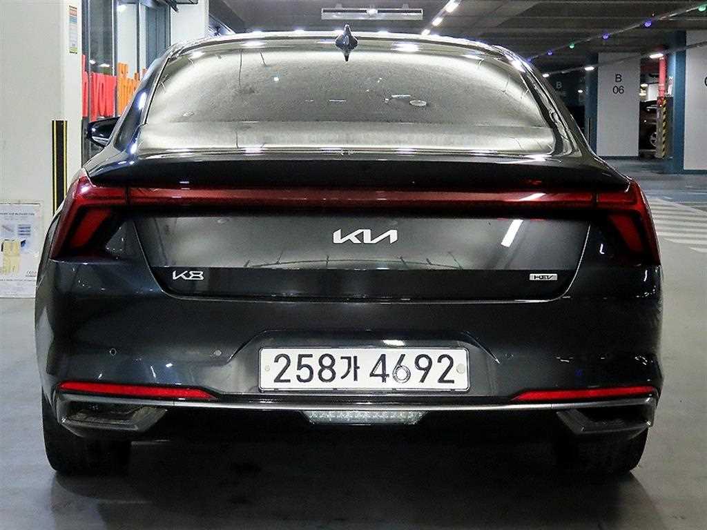 KIA K8 - Vista 5