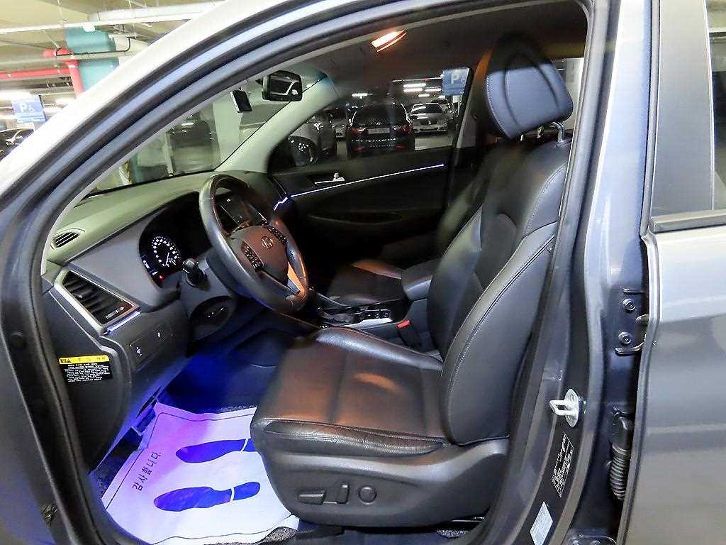 HYUNDAI Tucson - Vista 6