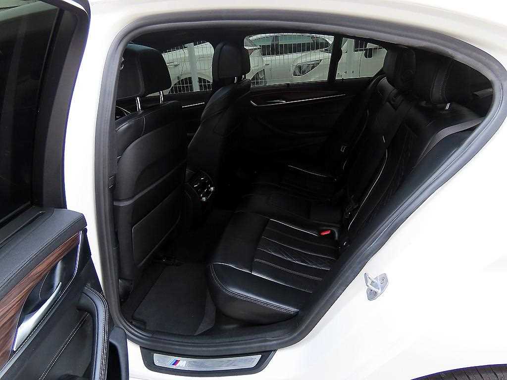 BMW 5 Series - Vista 6