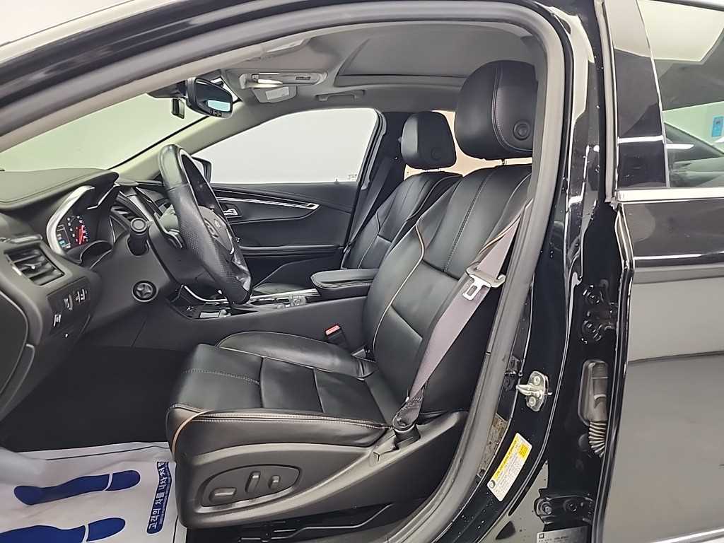 Chevrolet Impala - Vista 11