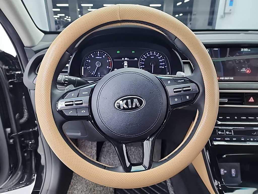 KIA K7 - Vista 9