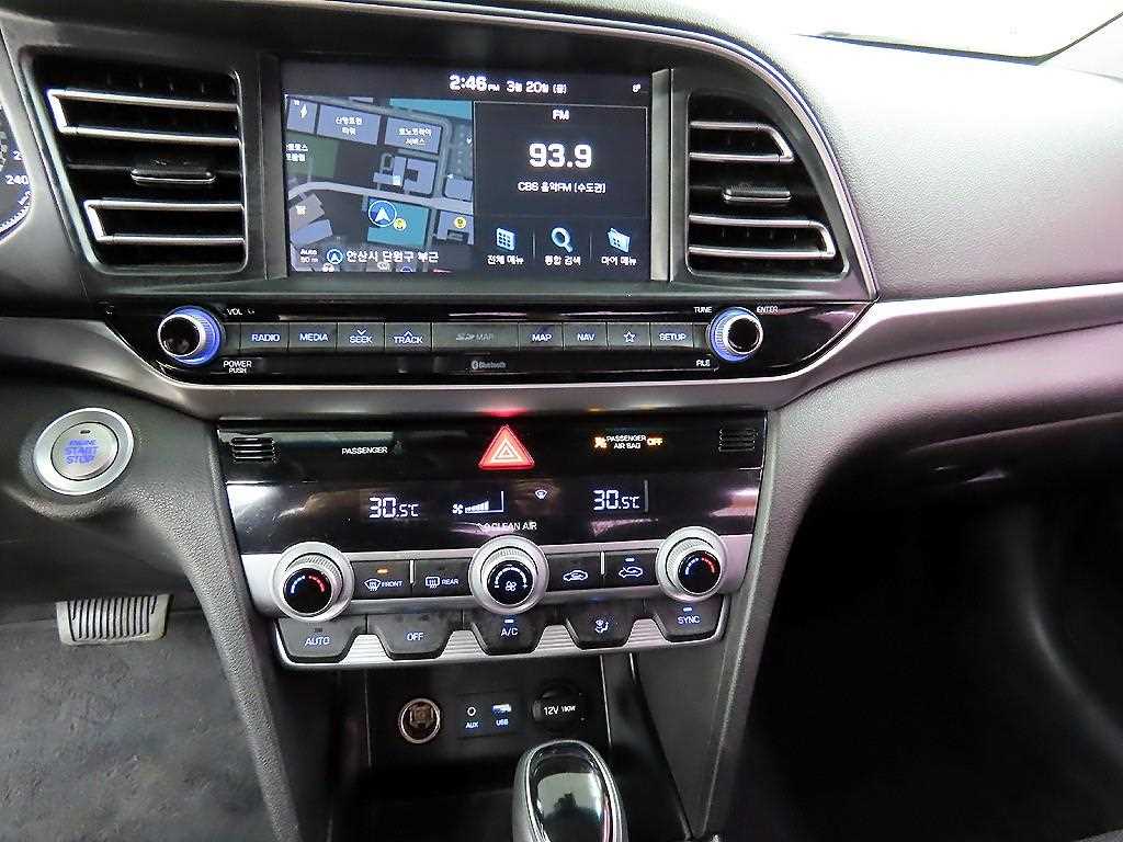 HYUNDAI Avante 2020 Plateado - Importación desde Corea - HF Imports Iquique - Foto 13