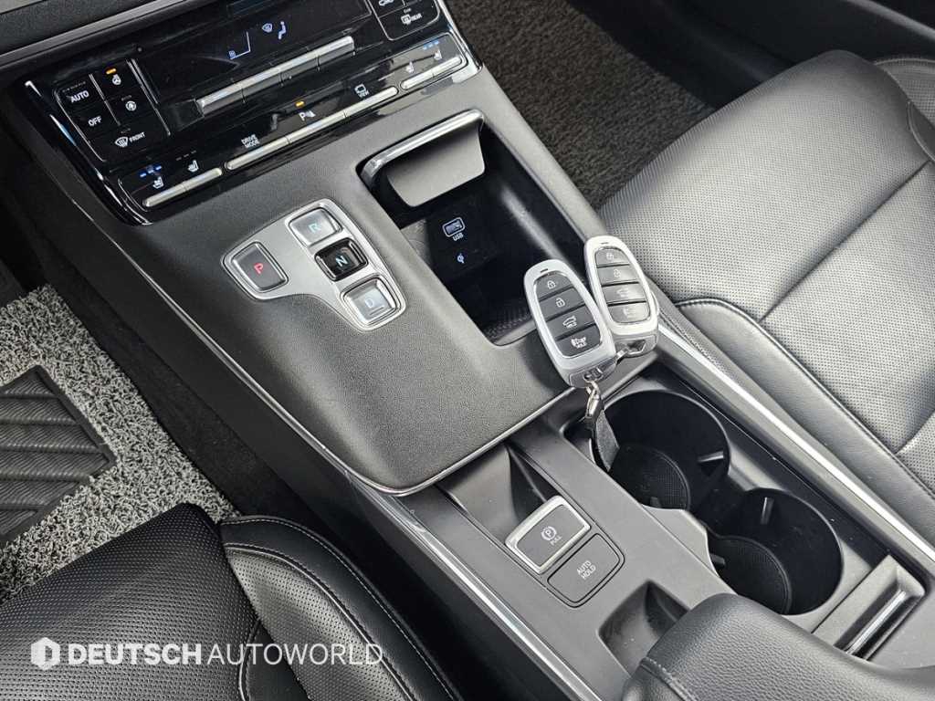 HYUNDAI Grandeur - Vista 11