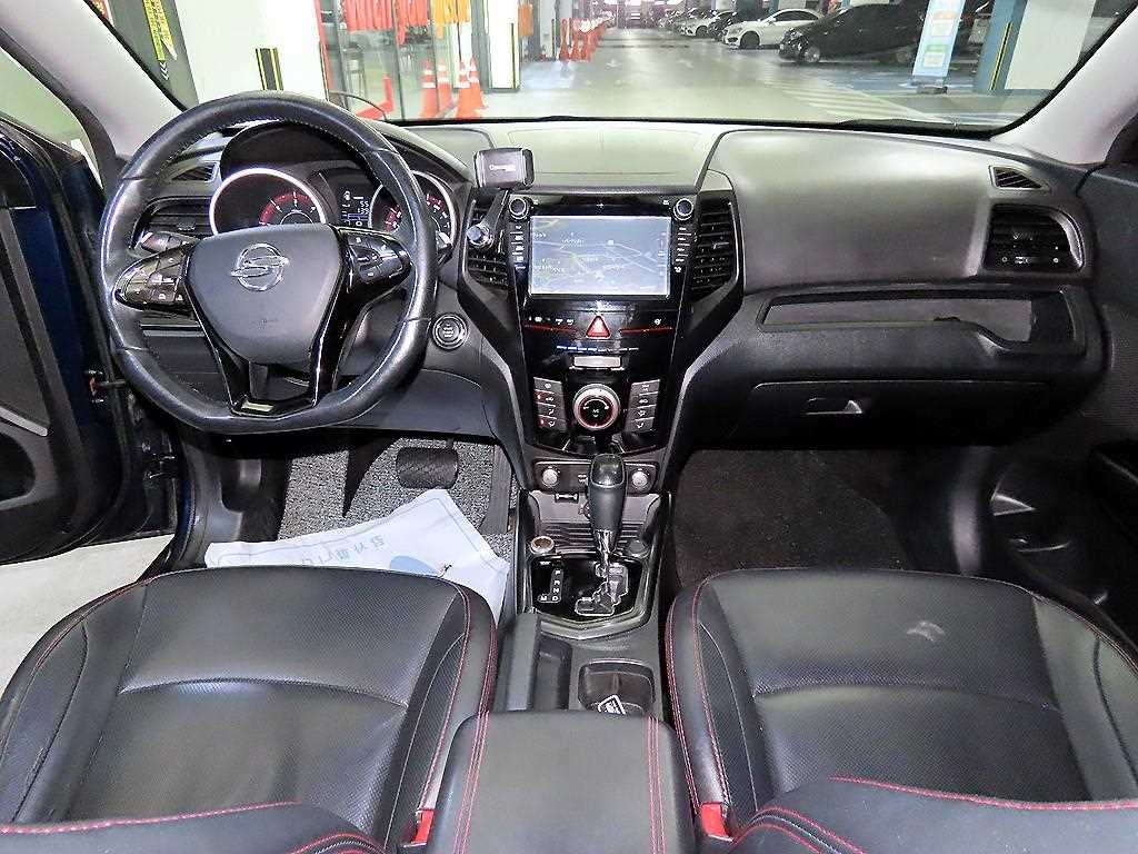 Ssangyong Tivoli - Vista 10