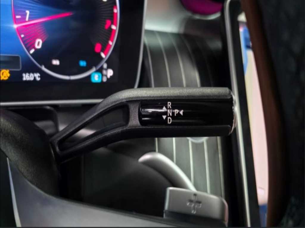 Mercedes Benz GLC Class - Vista 9