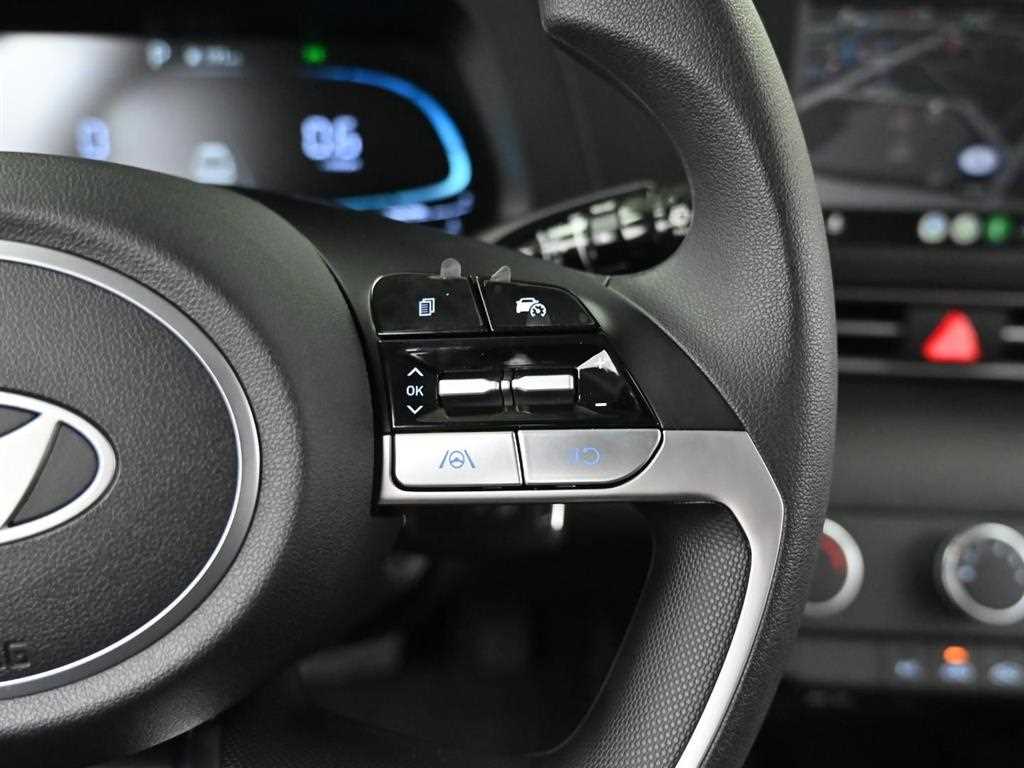 HYUNDAI Avante 2025 Blanco - Importación desde Corea - HF Imports Iquique - Foto 16