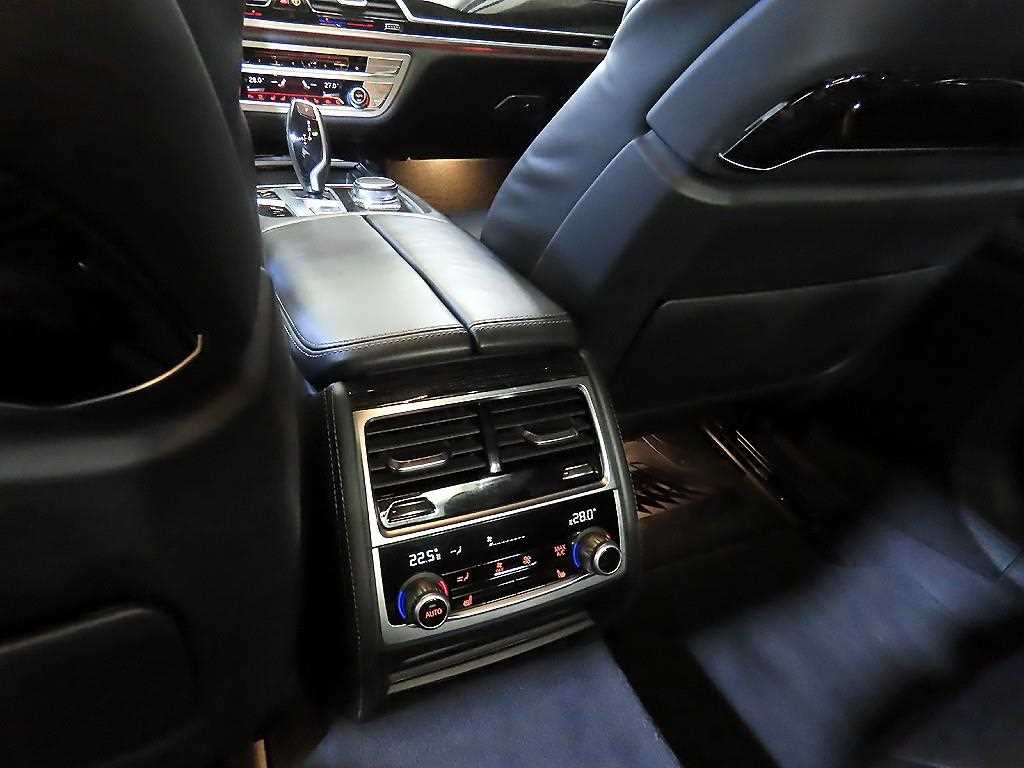 BMW 7 Series 2016 Azul - Importación desde Corea - HF Imports Iquique - Foto 15