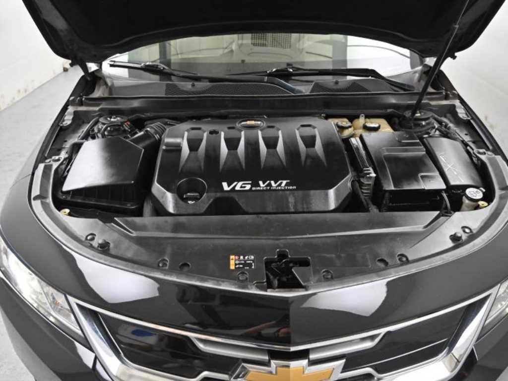 Chevrolet Impala - Vista 6