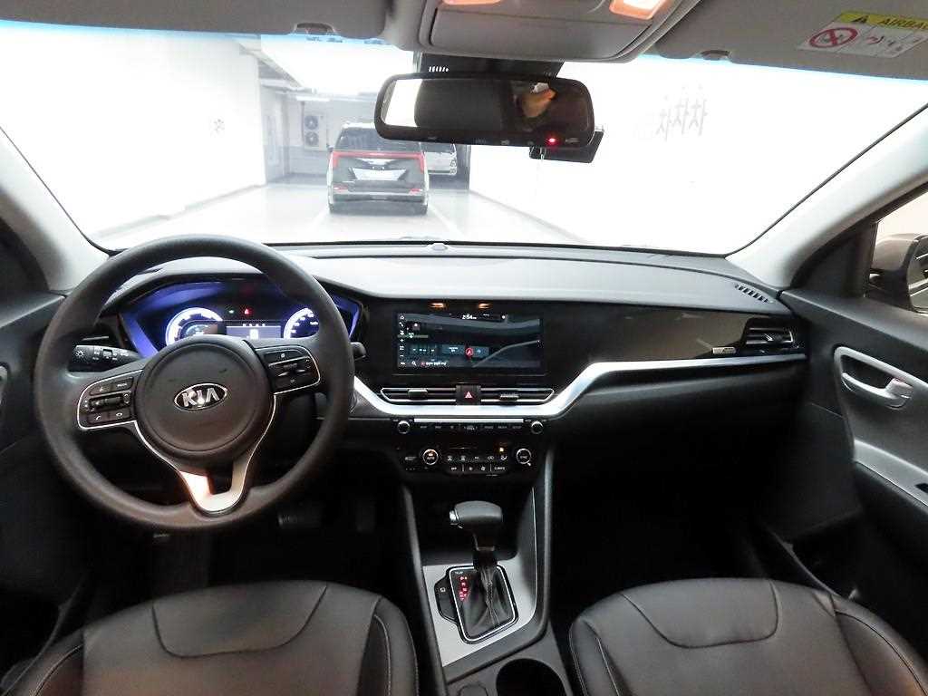 KIA Niro - Vista 8