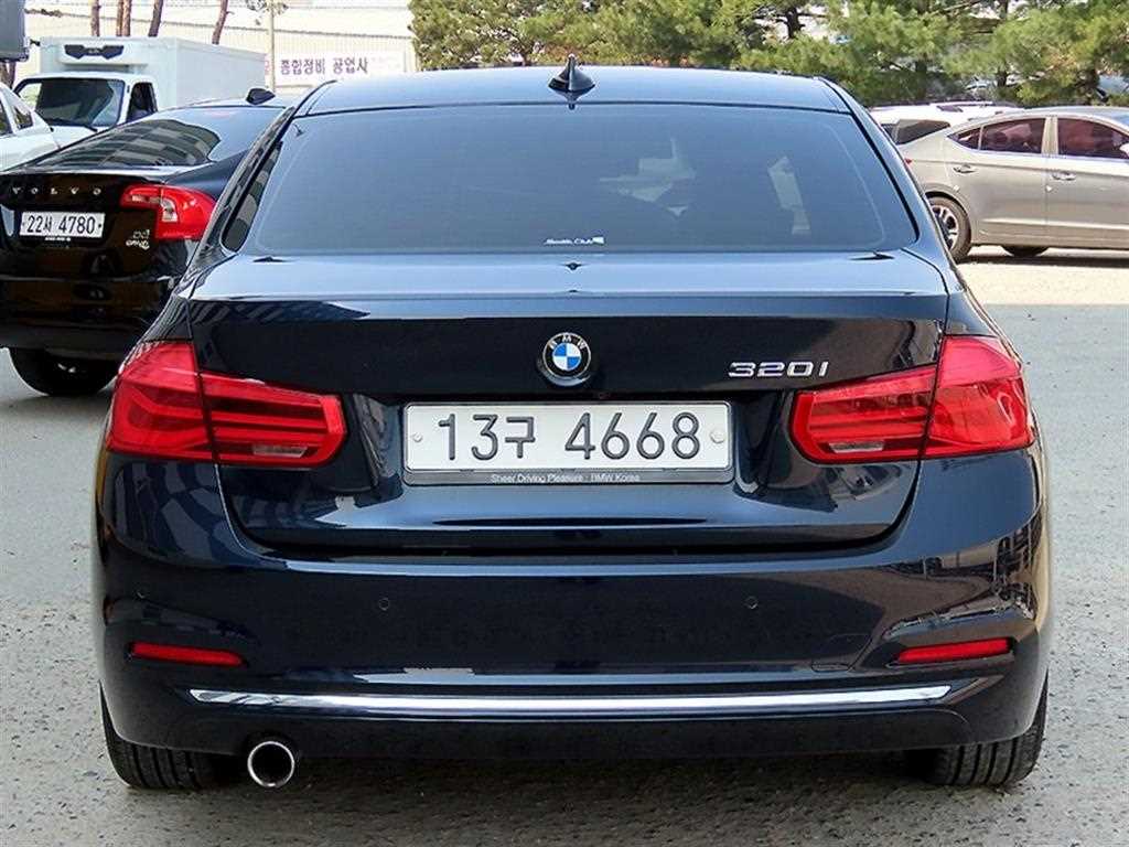 BMW 3 series - Vista 4