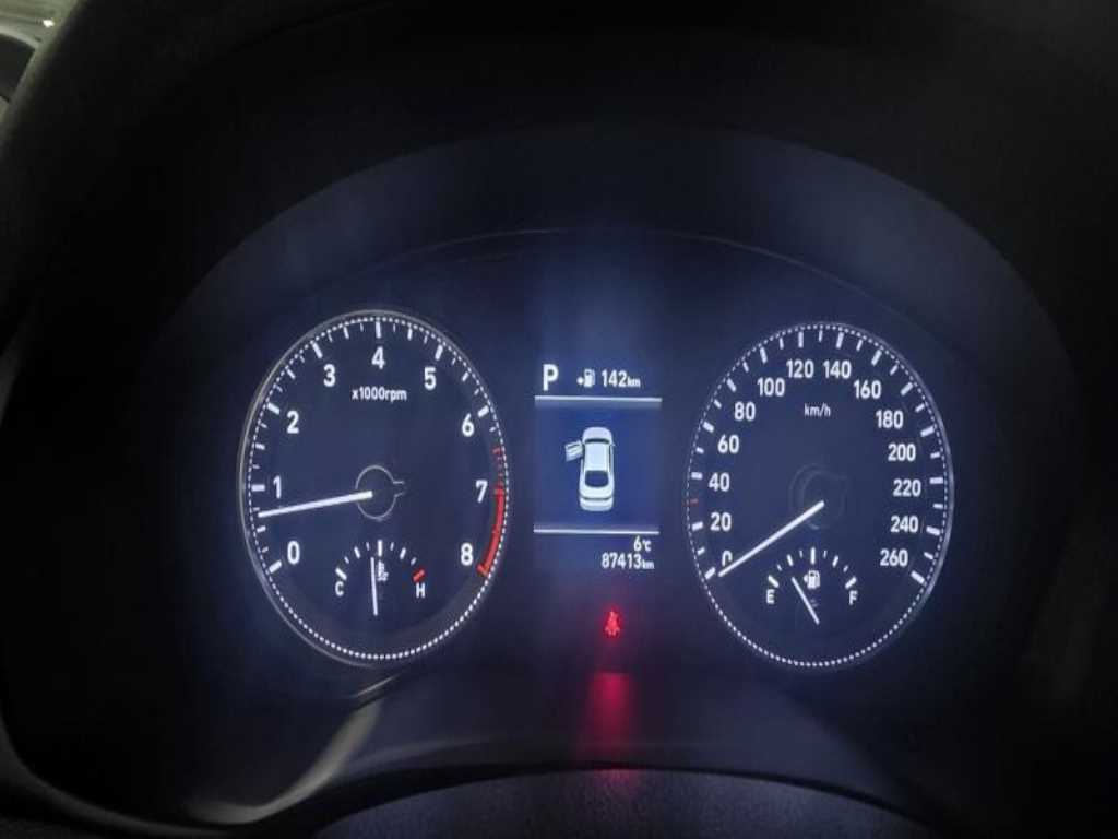 HYUNDAI Grandeur - Vista 5