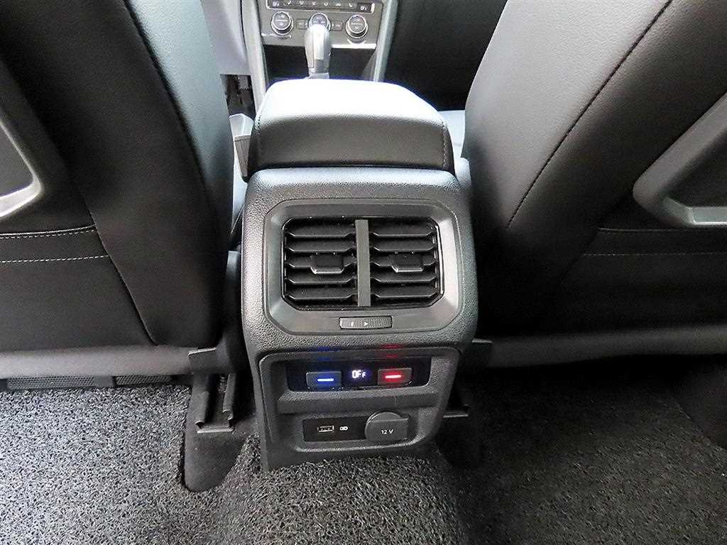 Volkswagen Tiguan 2020 Blanco - Importación desde Corea - HF Imports Iquique - Foto 16