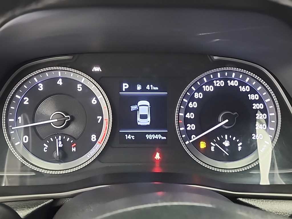 HYUNDAI Sonata - Vista 6