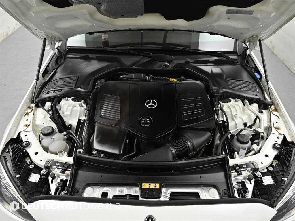 Mercedes Benz C Class - Vista 6