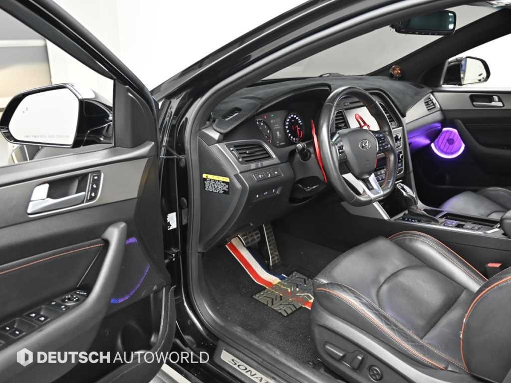 HYUNDAI Sonata - Vista 11