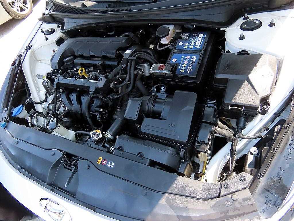 HYUNDAI Avante 2021 Blanco - Importación desde Corea - HF Imports Iquique - Foto 19