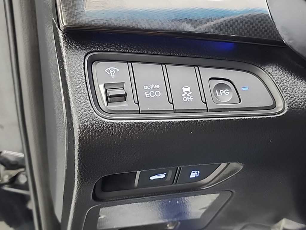 HYUNDAI Grandeur 2011 Negro - Importación desde Corea - HF Imports Iquique - Foto 19