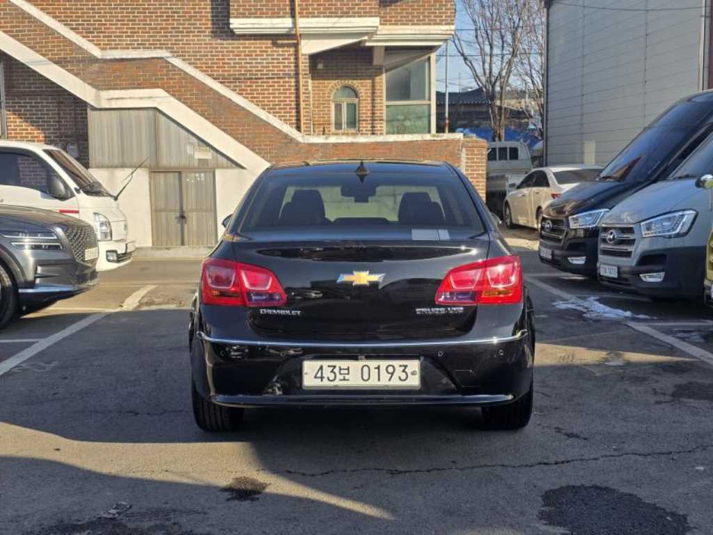 Chevrolet Cruise - Vista 4