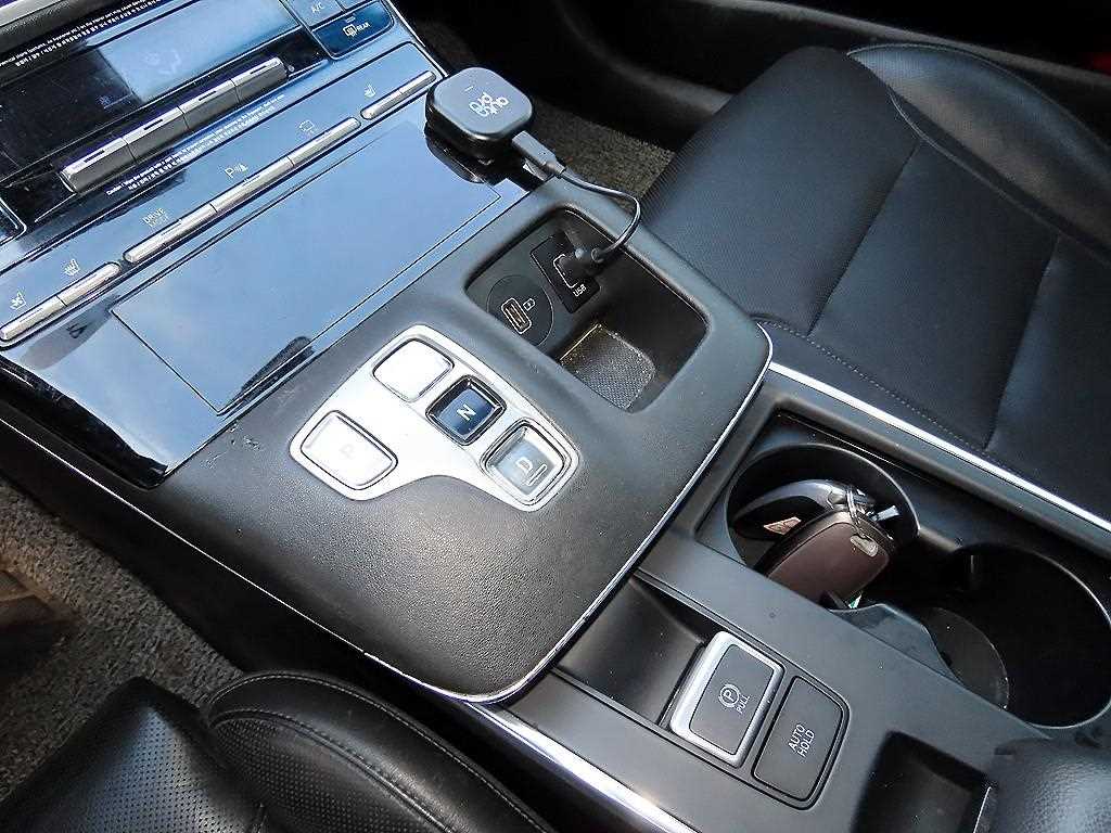 HYUNDAI Grandeur - Vista 10