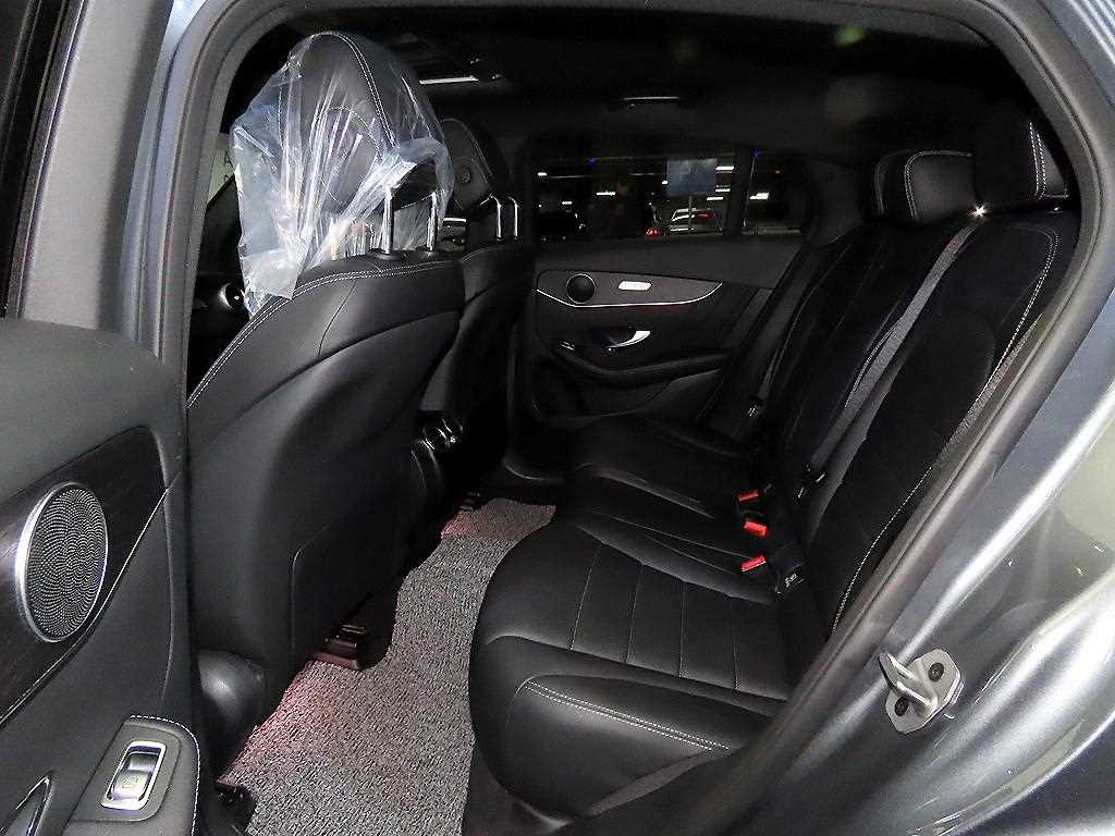 Mercedes Benz GLC Class - Vista 7