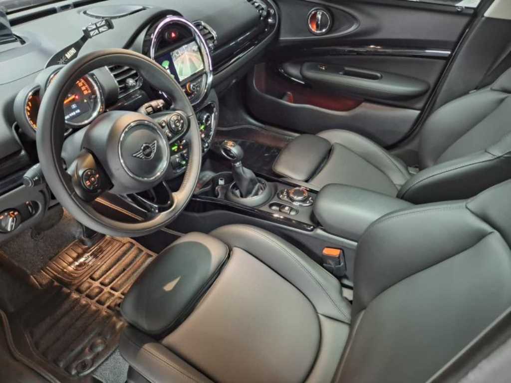 Mini Clubman - Vista 8