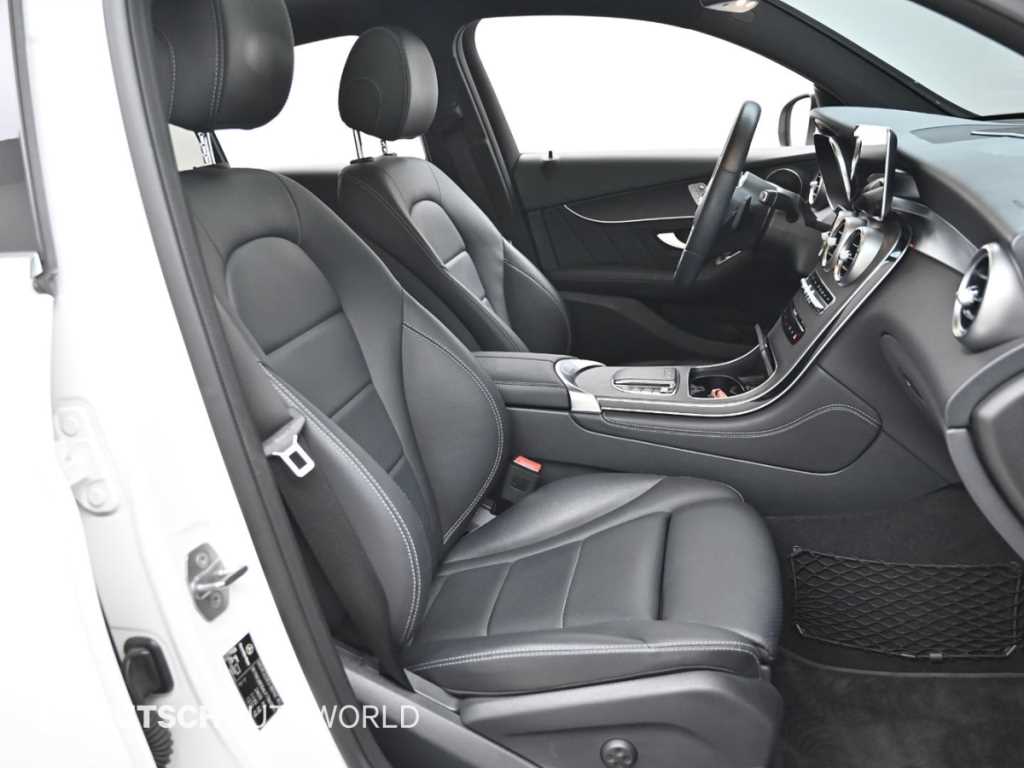 Mercedes Benz GLC Class - Vista 10