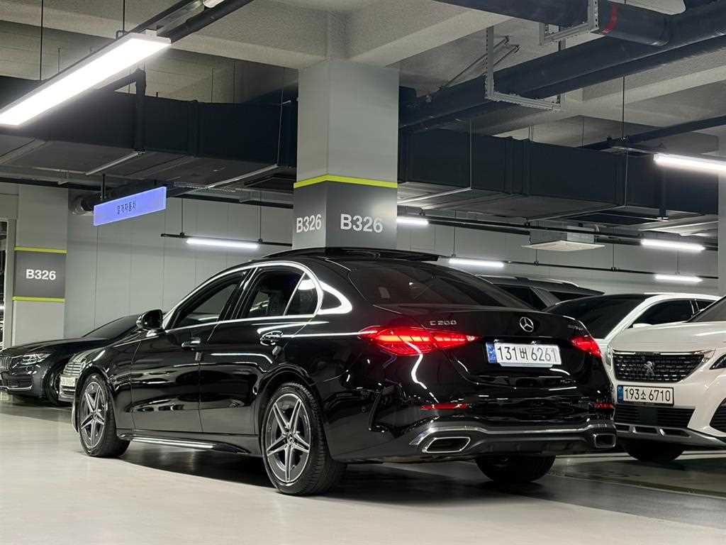 Mercedes Benz C Class - Vista 4