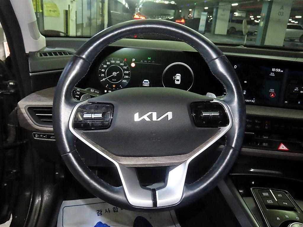 KIA K8 - Vista 8