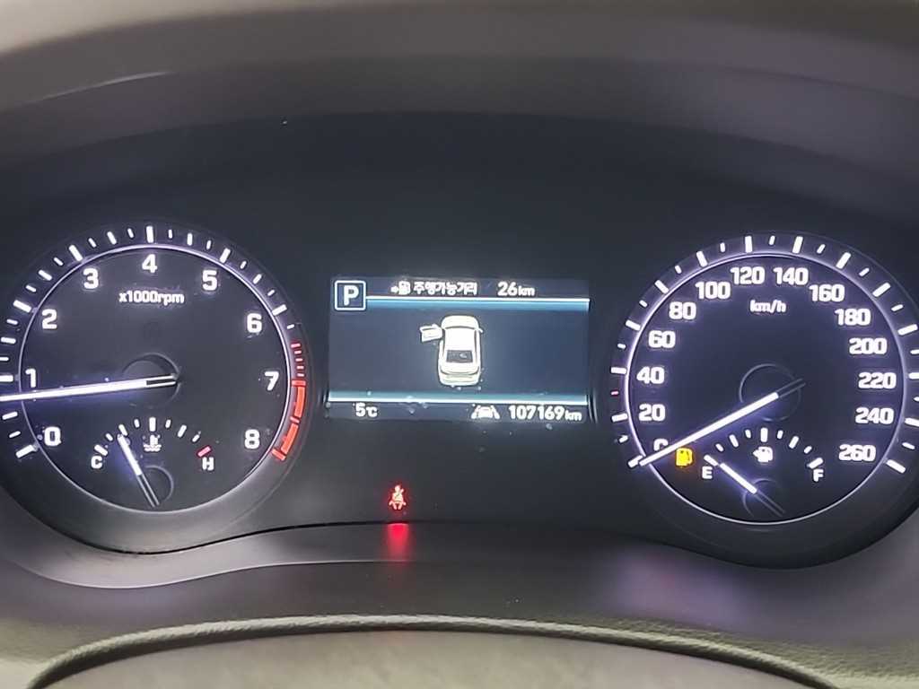 Genesis G80 - Vista 6